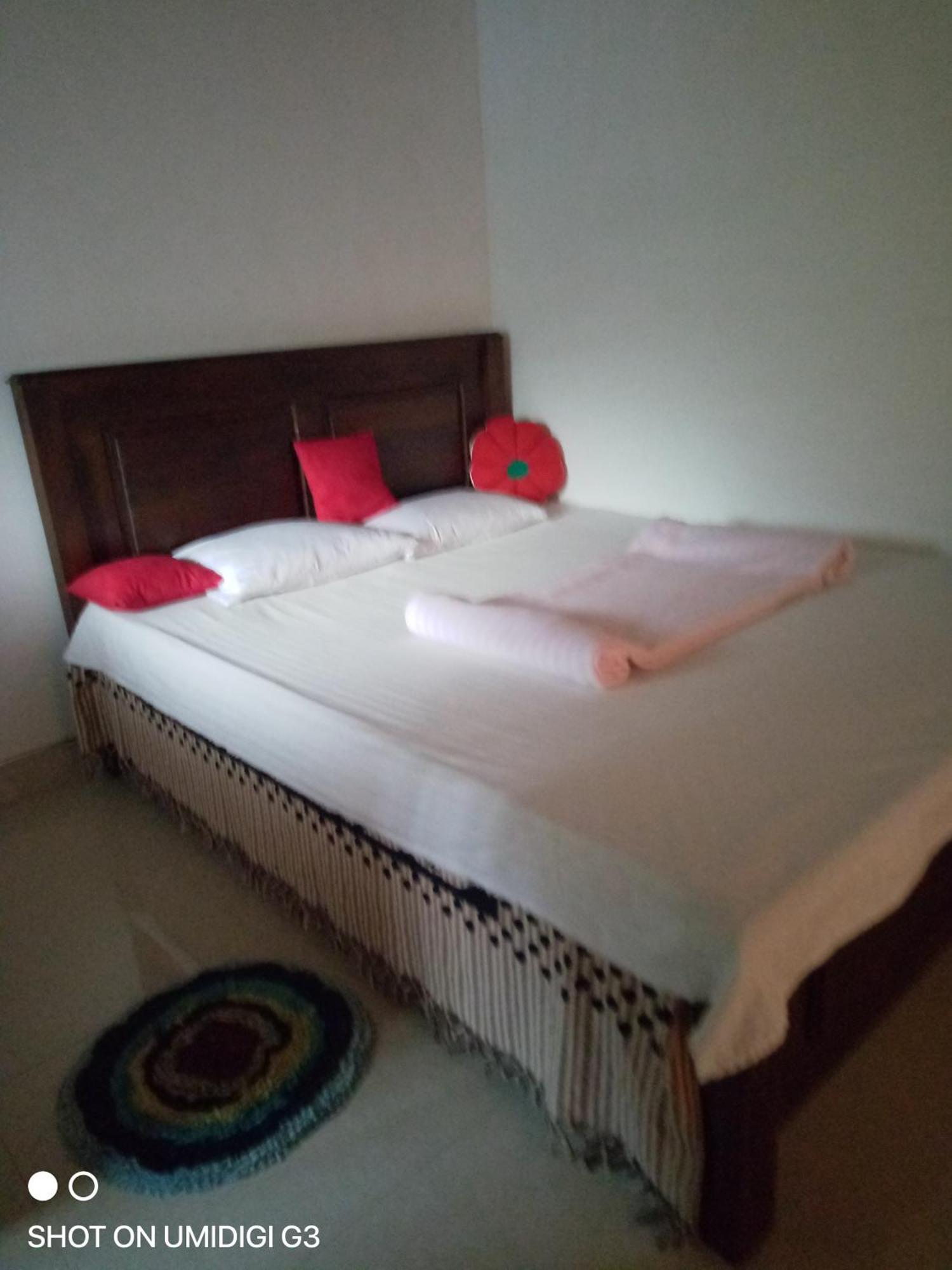 Milan Home Stay Ella Bilik gambar