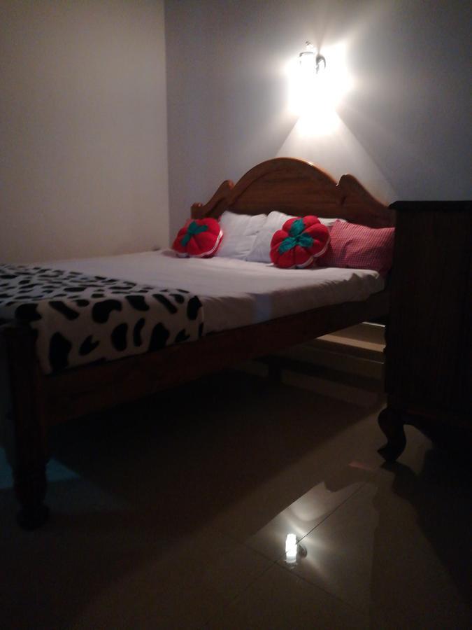 Milan Home Stay Ella Luaran gambar